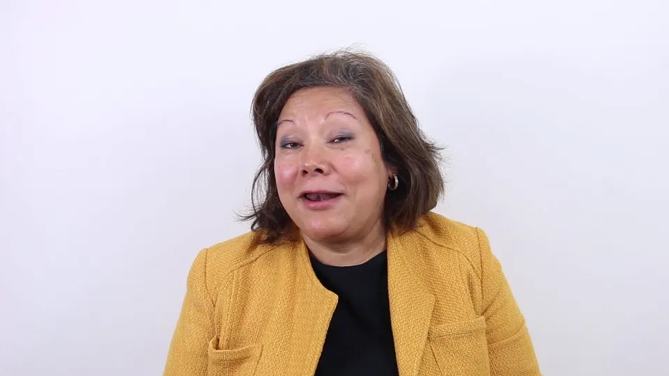 Video thumbnail: Angela on her LASIK experience at Khanna Vision Institute